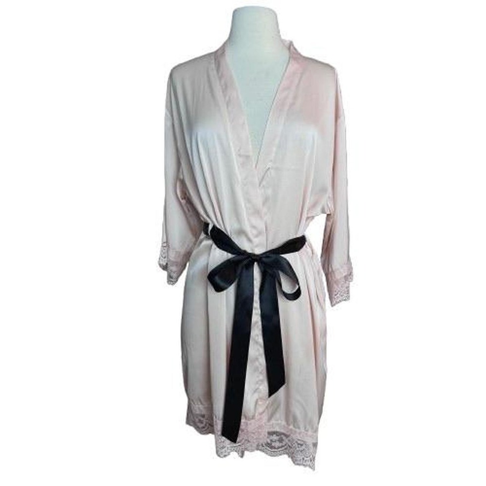 Lg Soft pink lace trim, satin robe with black satin tie Romantic Pink and black